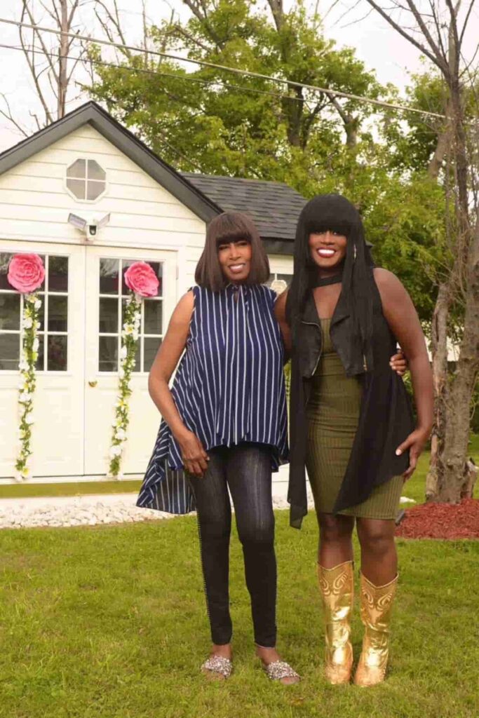 Company Photo of Latrell Flowers