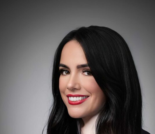 Vanja Keindl – Building Trust in Global Communication